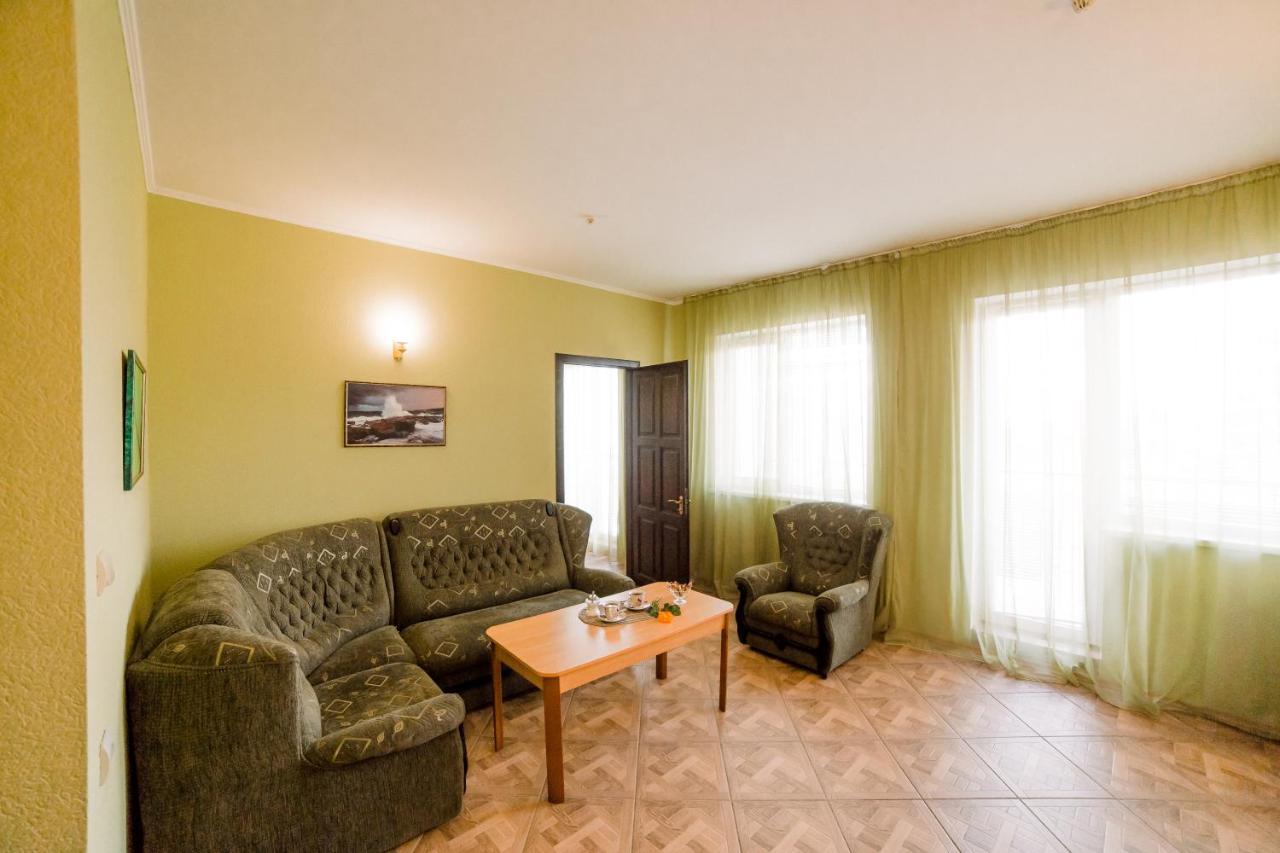 Отель Мелиоратор-Юг Koblewe Exterior foto
