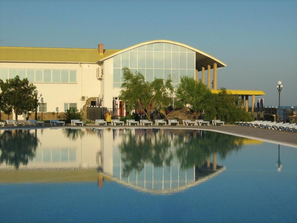 Отель Мелиоратор-Юг Koblewe Exterior foto
