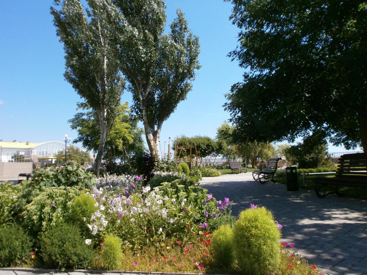 Отель Мелиоратор-Юг Koblewe Exterior foto